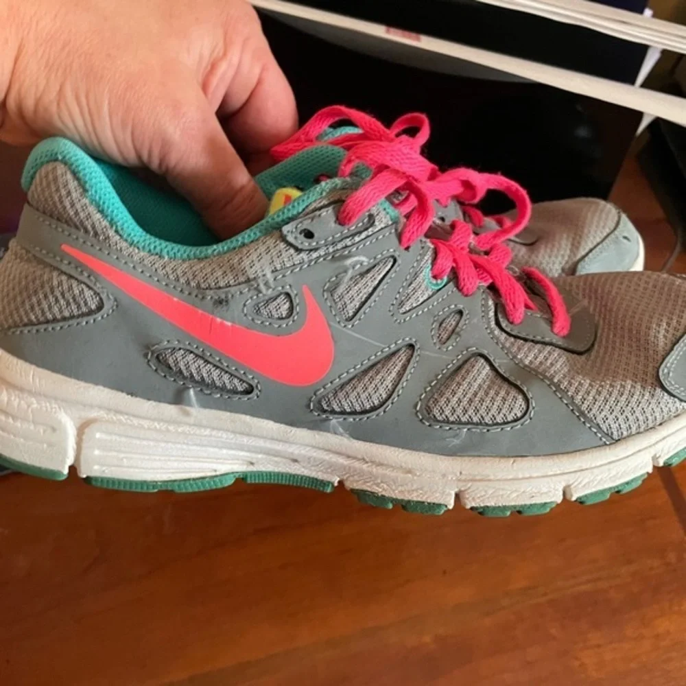 10/$20🔥Girls Nike Shoes‎
